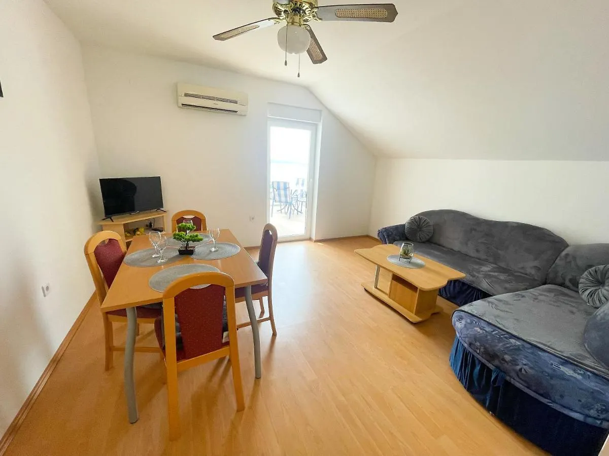 Apartments Golden Palms Dramalj
