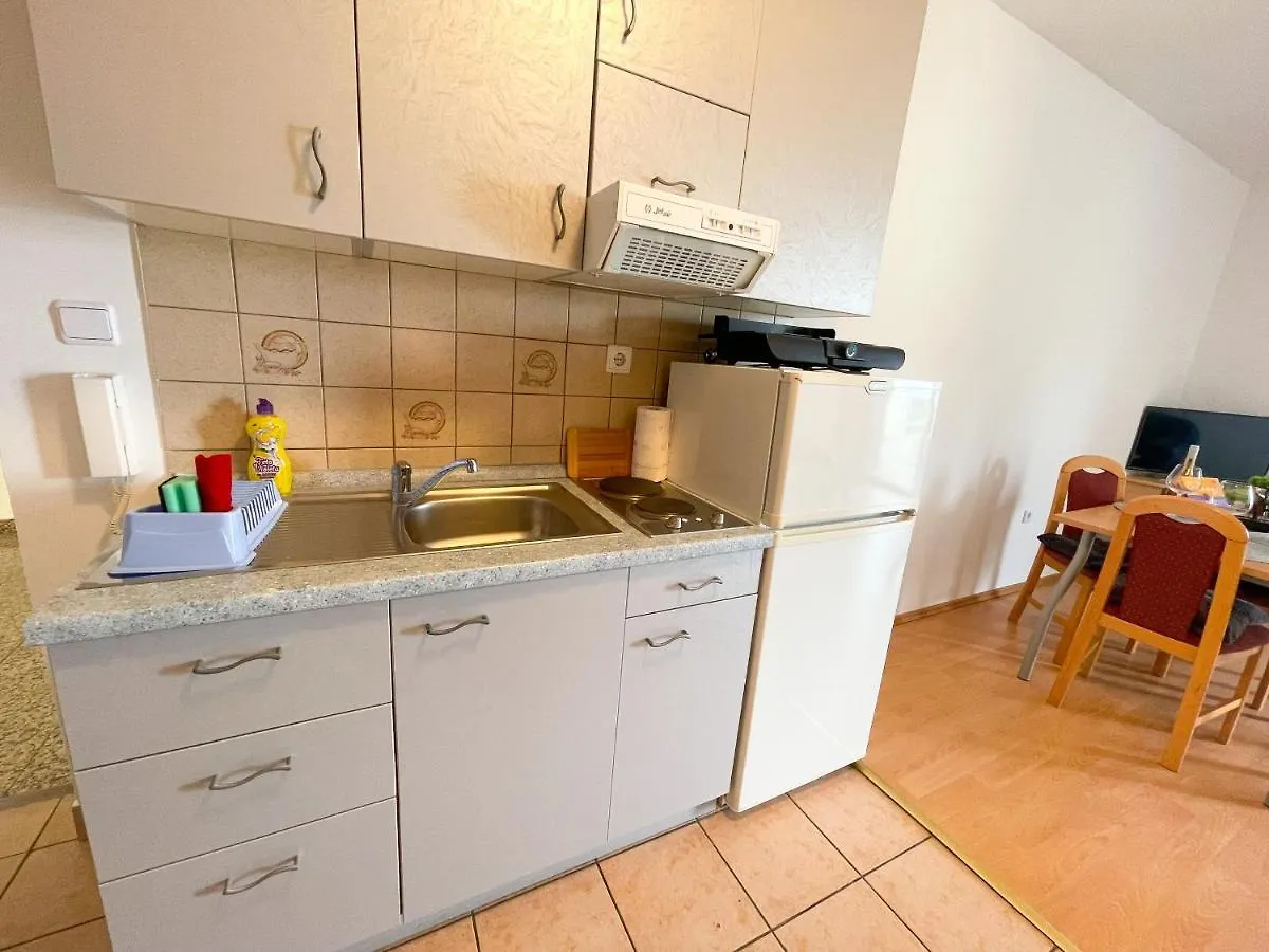 Apartments Golden Palms Dramalj 0*,