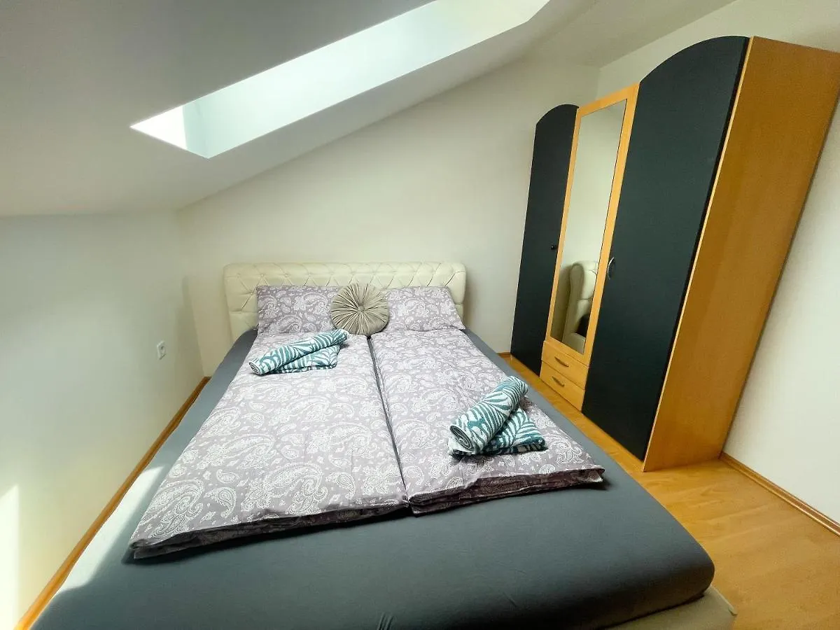 Apartments Golden Palms Dramalj