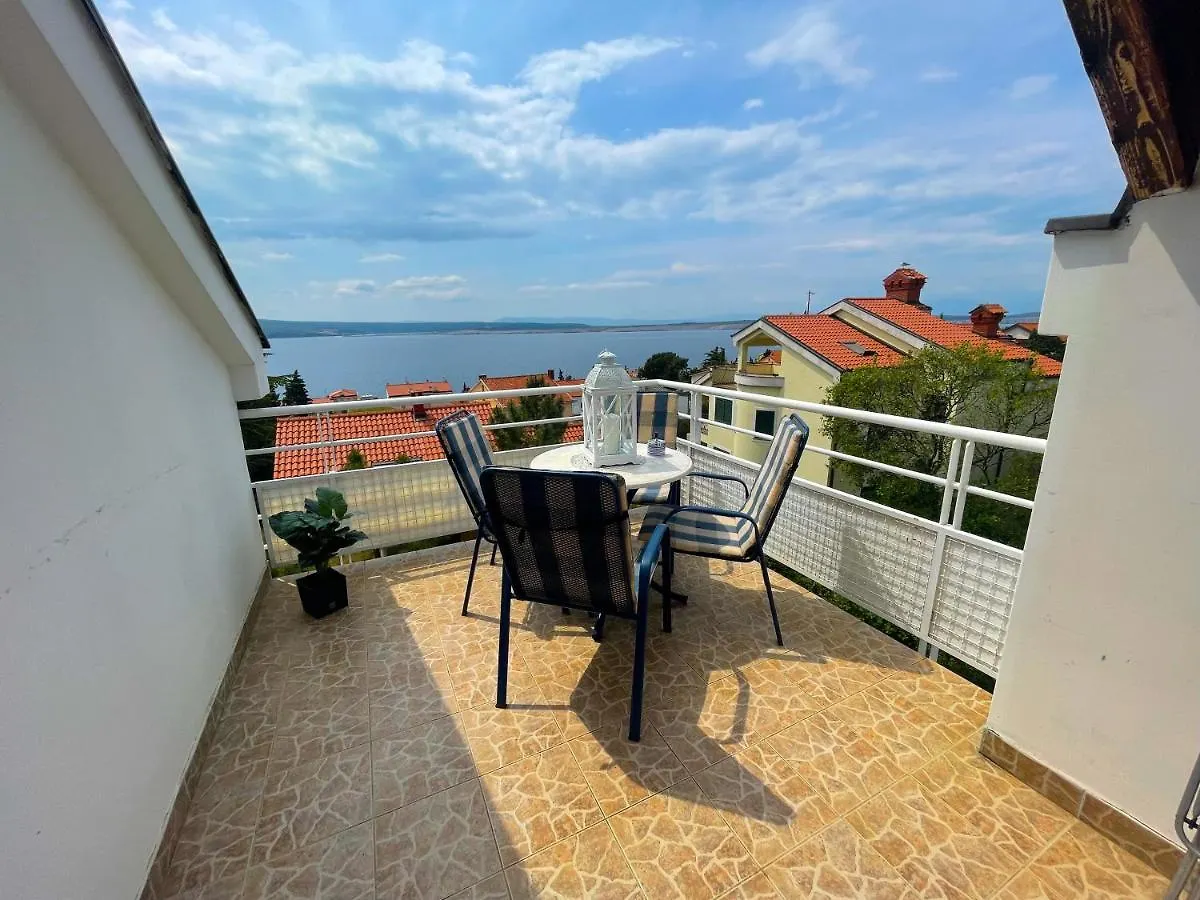 Apartments Golden Palms Dramalj Croatia
