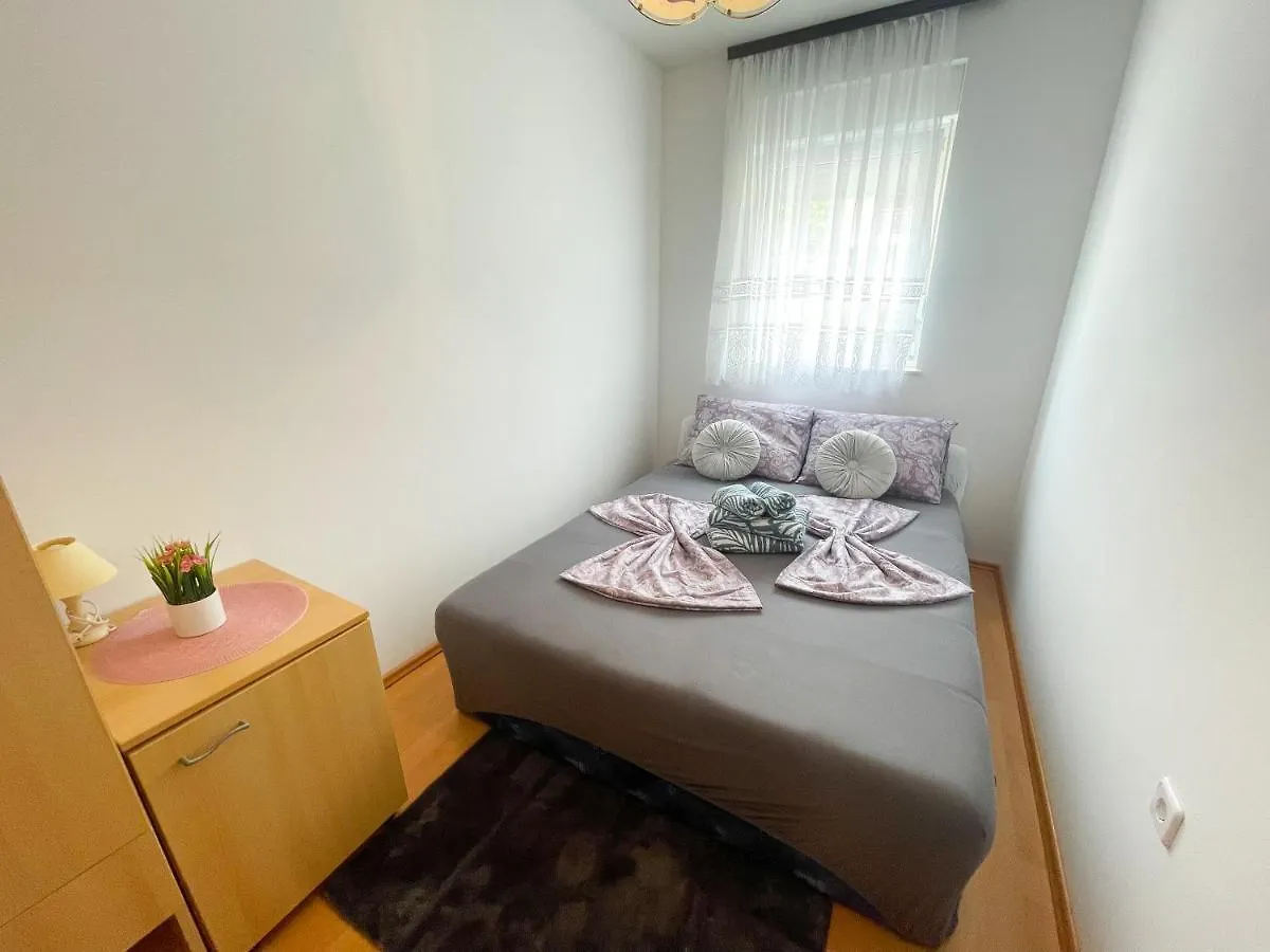 Apartments Golden Palms Dramalj Croatia