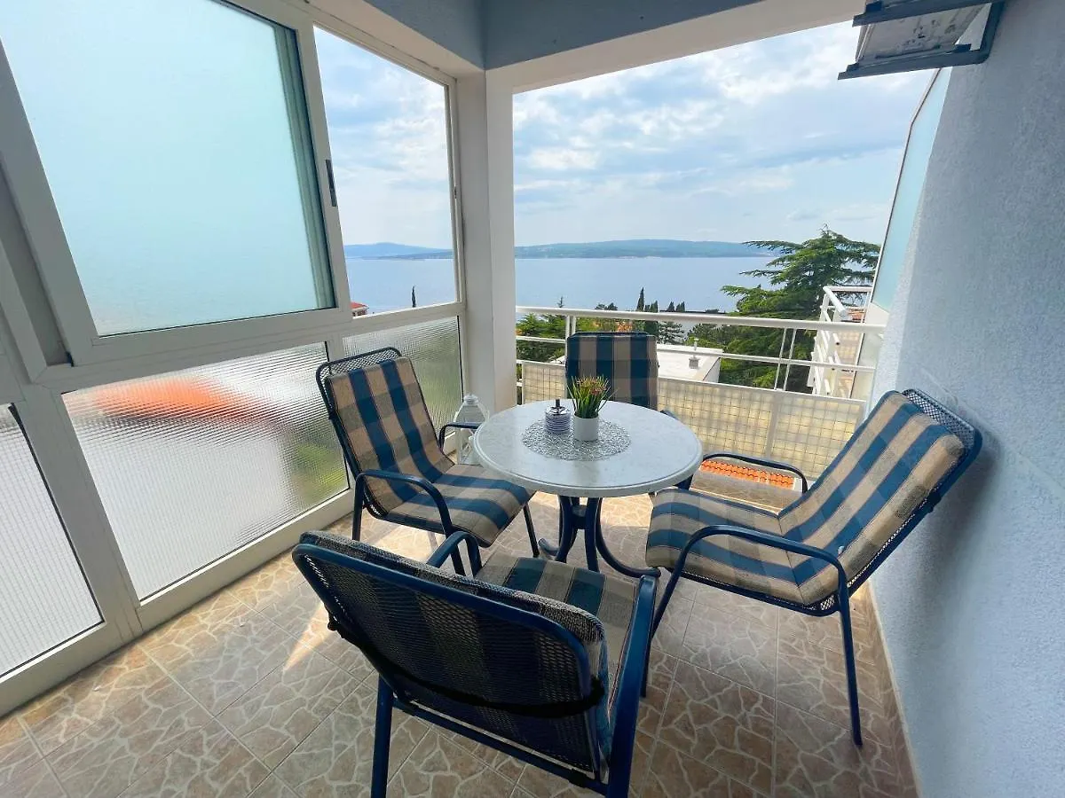 Apartments Golden Palms Dramalj Croatia