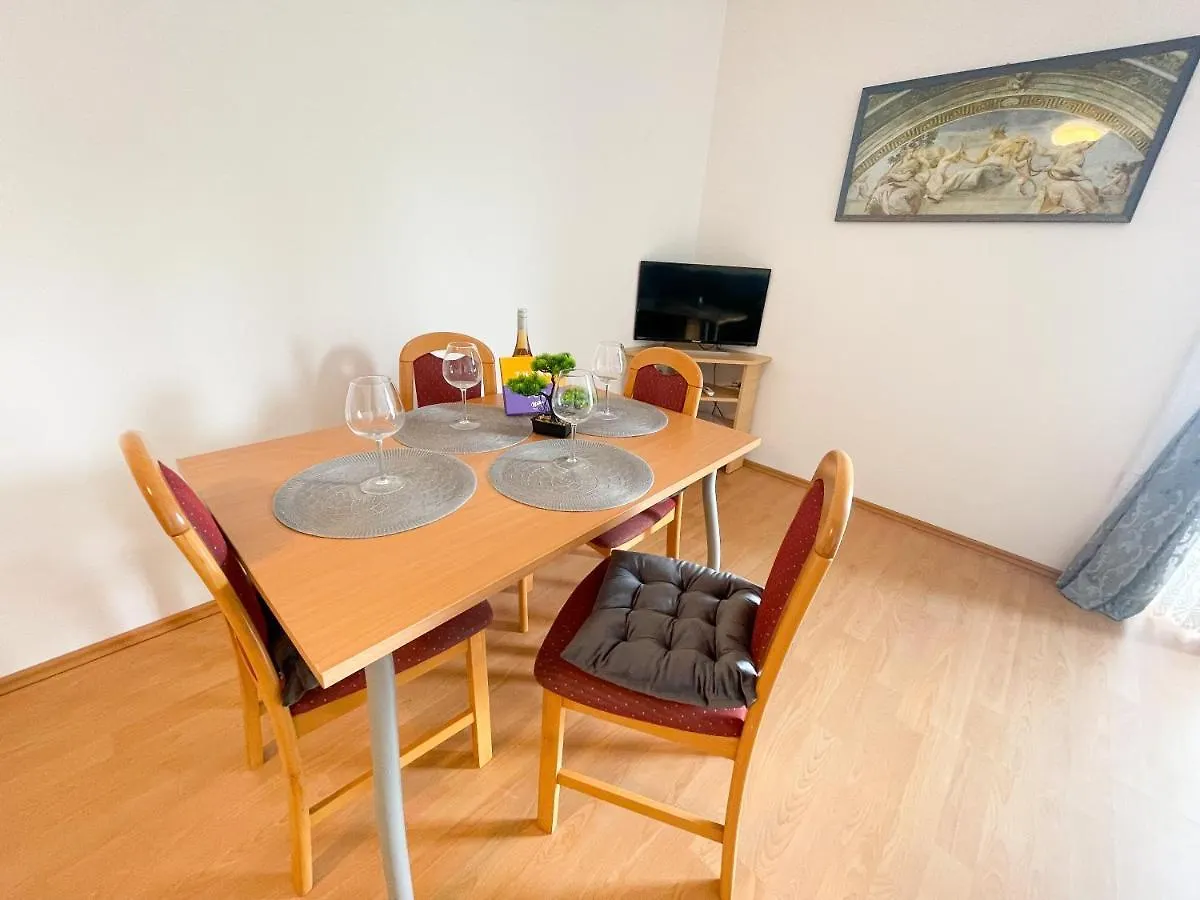 Apartments Golden Palms Dramalj 0*,  Hırvatistan